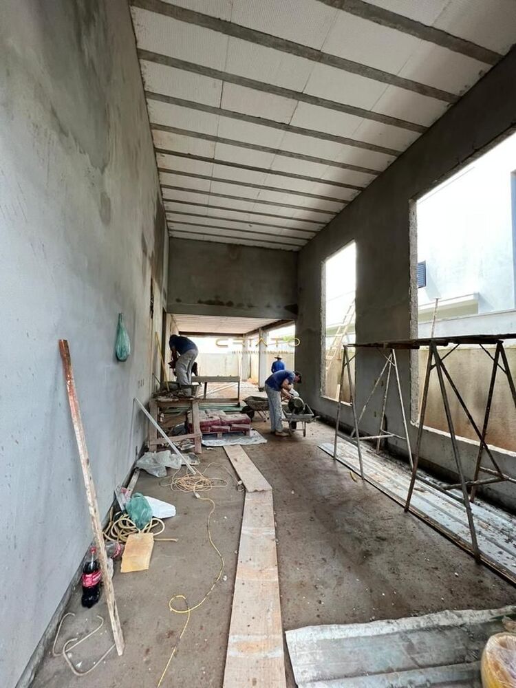 Casa à venda com 4 quartos, 227m² - Foto 9