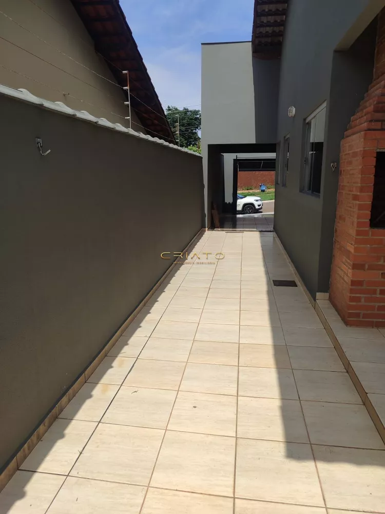 Casa à venda com 3 quartos, 100m² - Foto 4