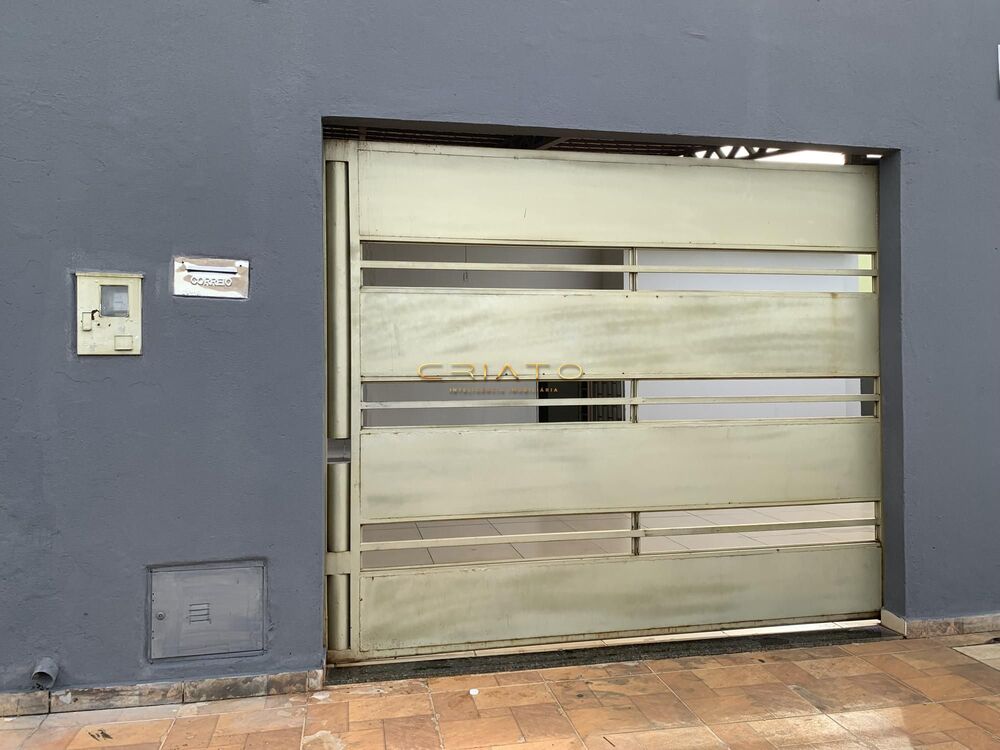 Casa à venda com 3 quartos, 200m² - Foto 2