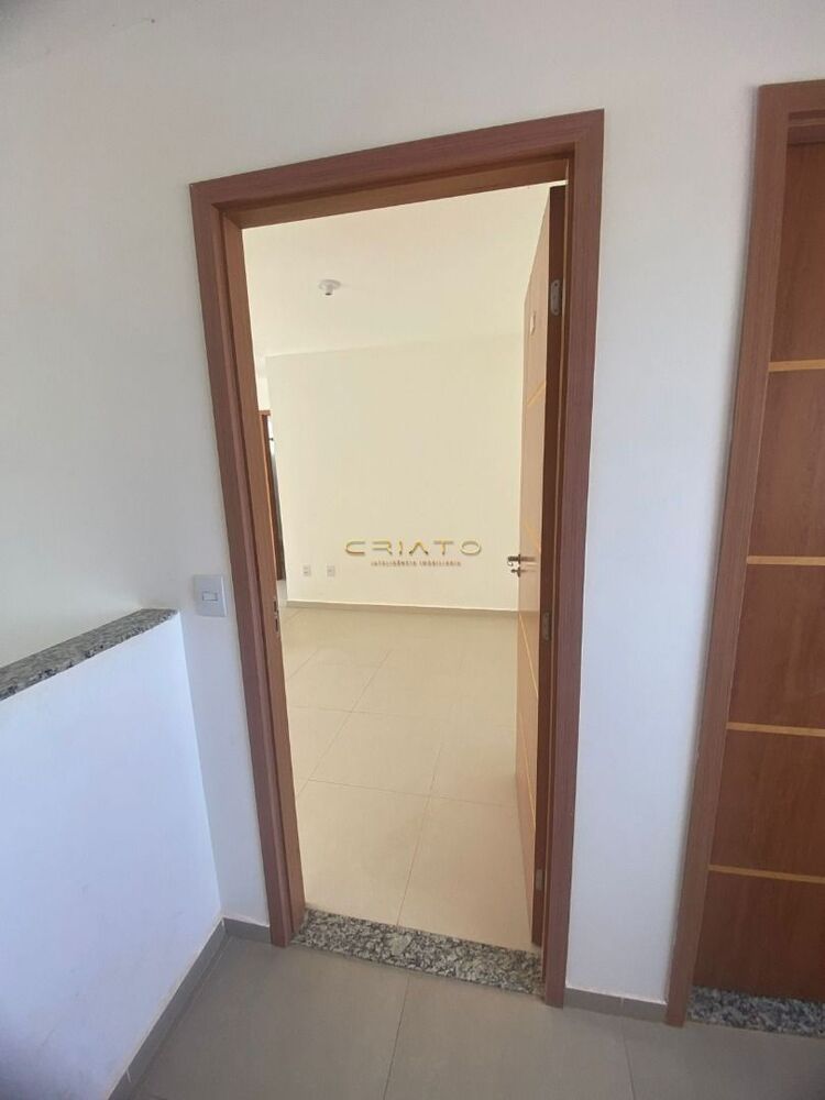 Apartamento à venda com 2 quartos, 42m² - Foto 2