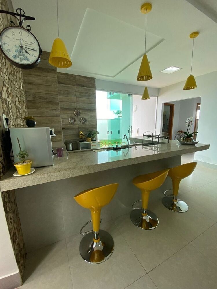 Casa à venda com 3 quartos, 245m² - Foto 6