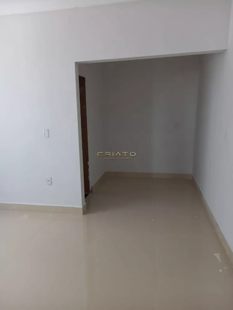 Casa à venda com 3 quartos, 105m² - Foto 3