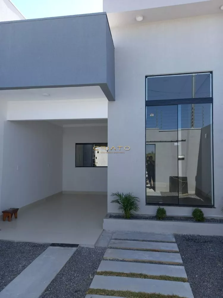 Casa à venda com 3 quartos, 105m² - Foto 1