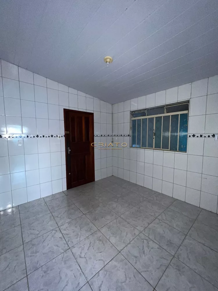 Casa à venda com 3 quartos, 150m² - Foto 2