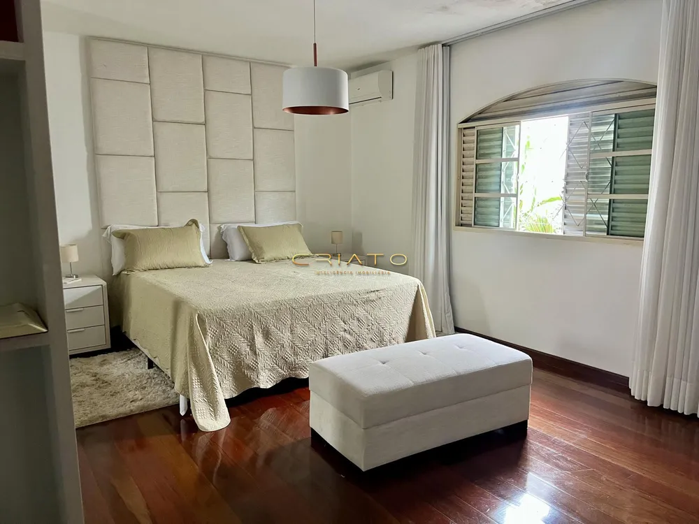 Casa, 3 quartos, 246 m² - Foto 3