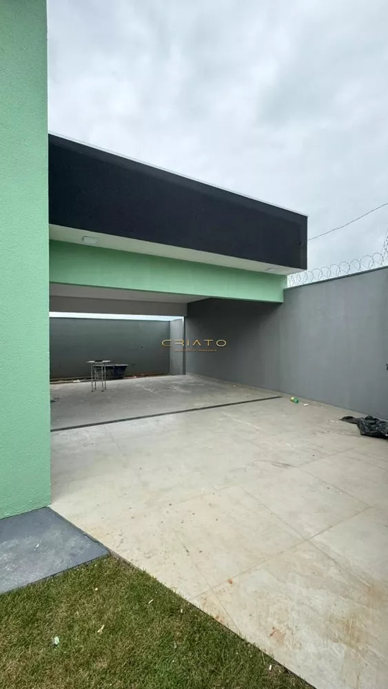 Casa à venda com 3 quartos, 100m² - Foto 2