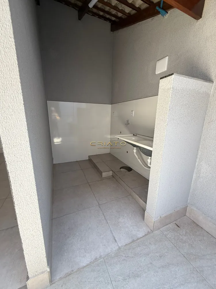 Casa, 3 quartos, 247 m² - Foto 2