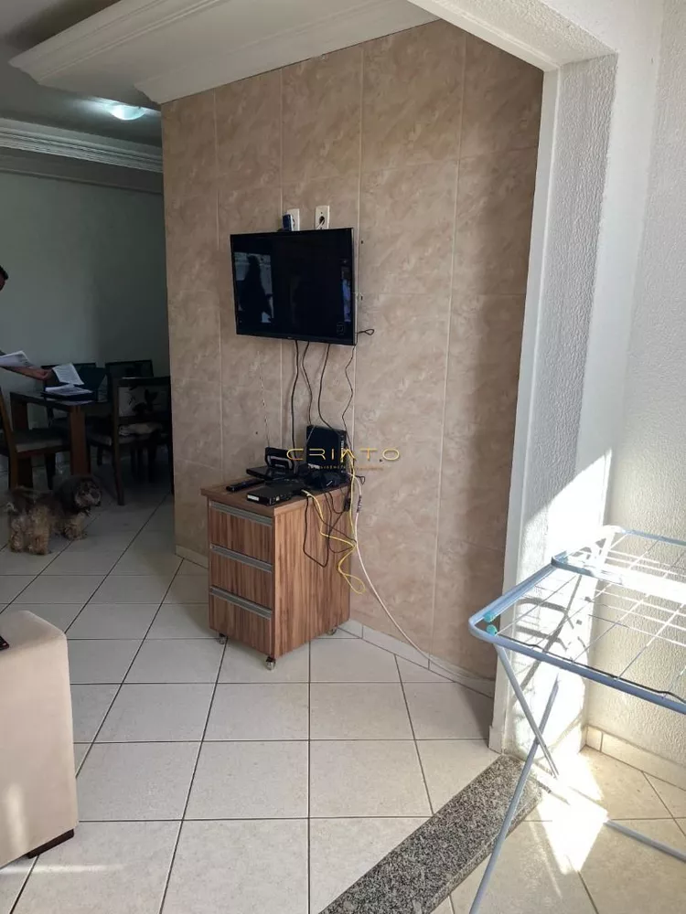 Apartamento à venda com 3 quartos, 70m² - Foto 4