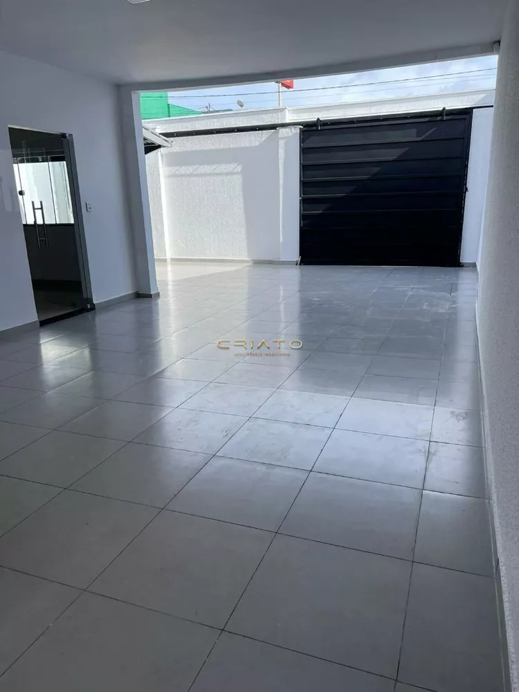 Casa à venda com 4 quartos, 200m² - Foto 4