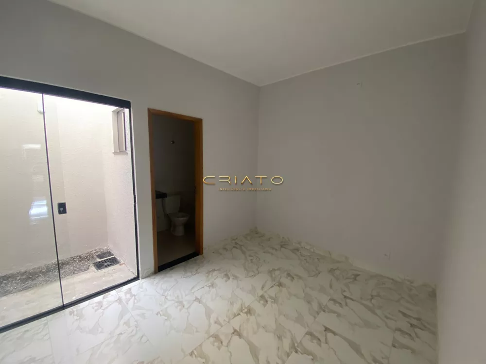 Casa à venda com 2 quartos, 70m² - Foto 5