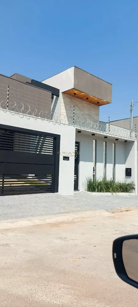 Casa à venda com 3 quartos, 360m² - Foto 4