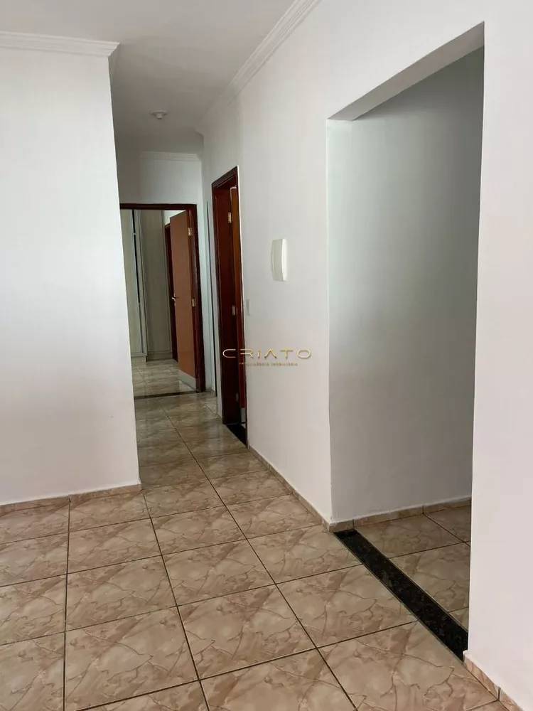 Casa à venda com 3 quartos, 130m² - Foto 4