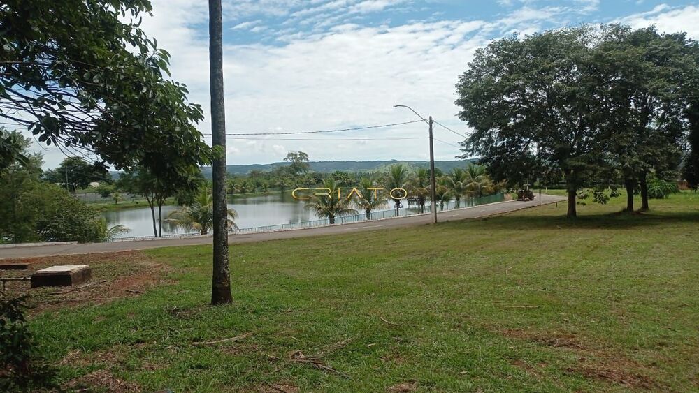 Terreno à venda, 1945m² - Foto 1