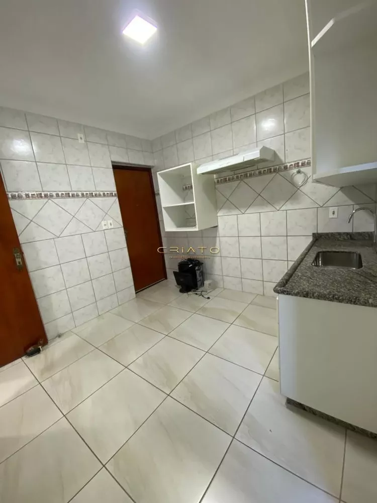 Apartamento à venda com 2 quartos, 84m² - Foto 3