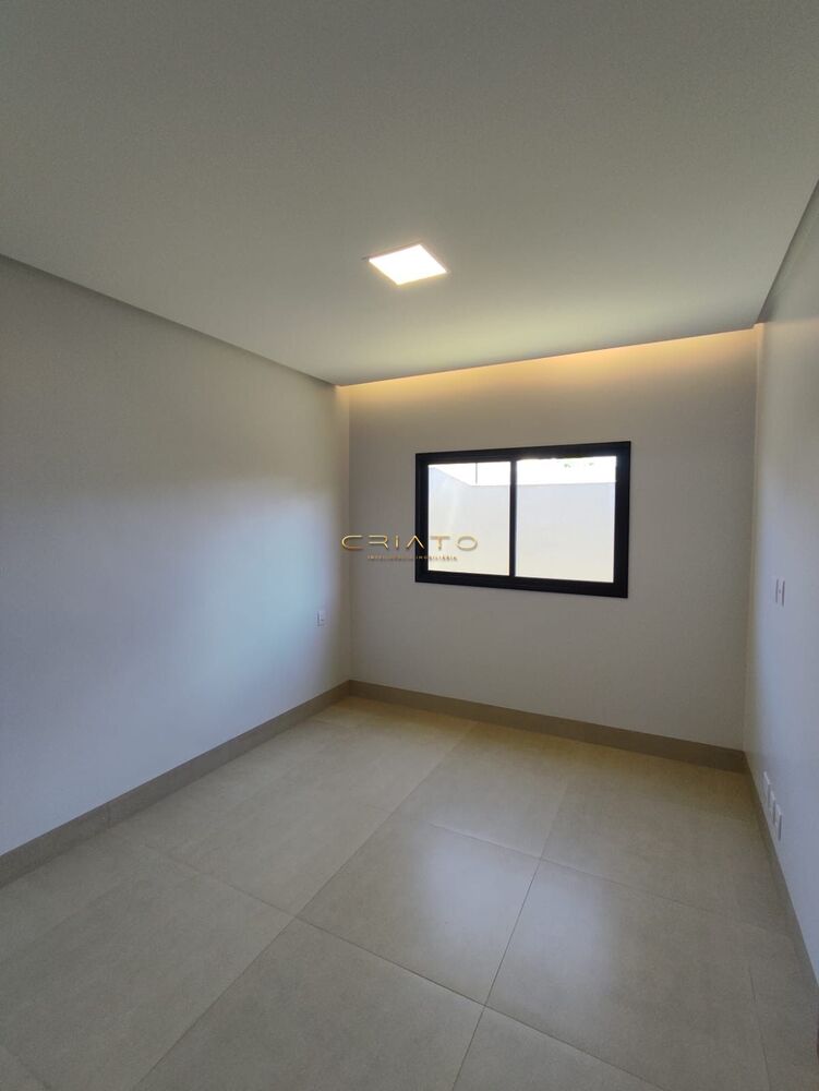 Casa à venda com 3 quartos, 230m² - Foto 14