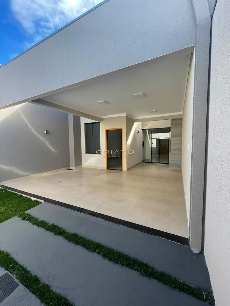 Casa à venda com 3 quartos, 105m² - Foto 1