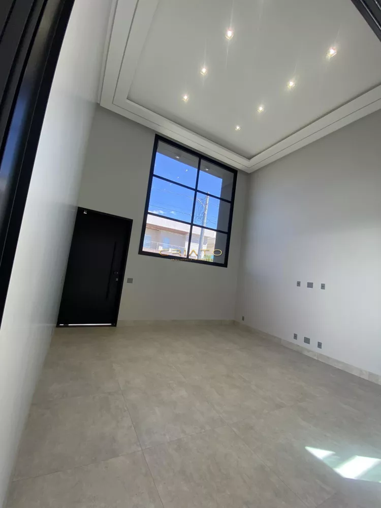 Casa à venda com 4 quartos, 235m² - Foto 4