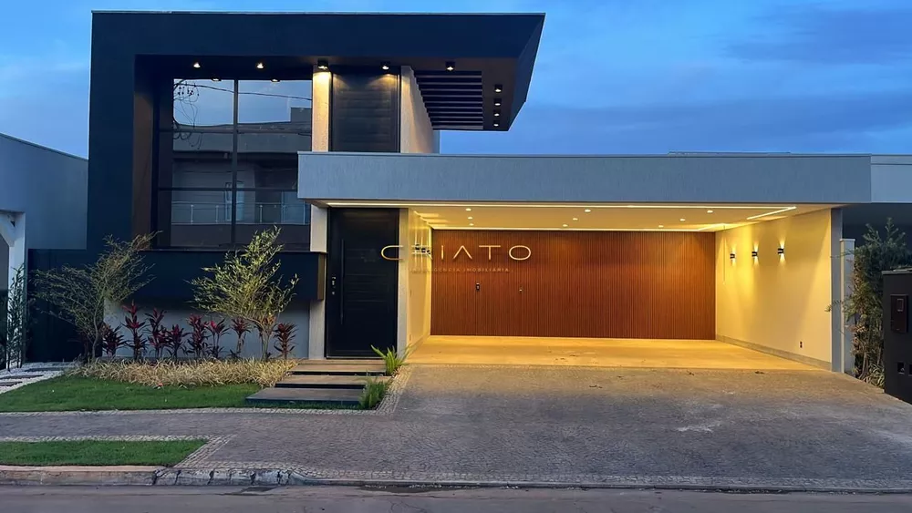 Casa à venda com 4 quartos, 235m² - Foto 2