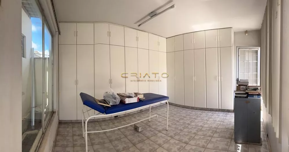 Casa à venda com 6 quartos, 290m² - Foto 8