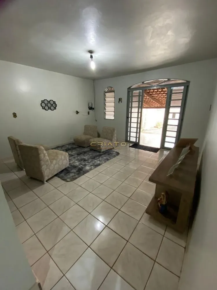 Casa, 3 quartos, 200 m² - Foto 9