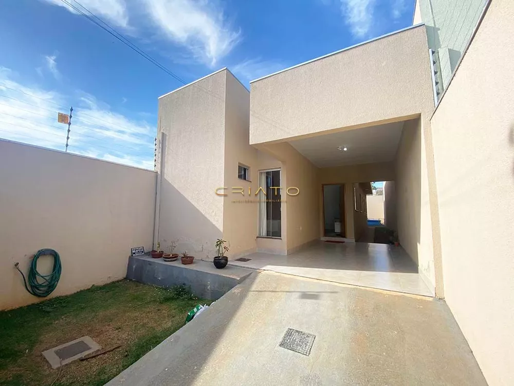 Casa à venda com 3 quartos, 101m² - Foto 1