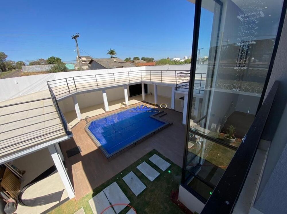 Sobrado, 3 quartos, 627 m² - Foto 2