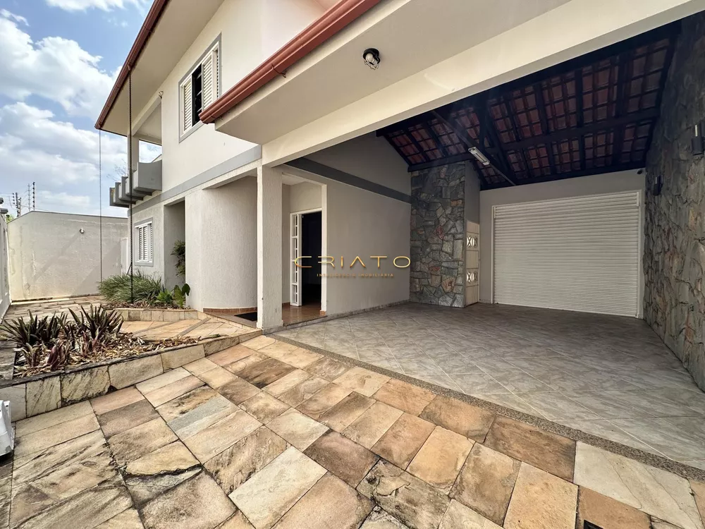 Sobrado, 4 quartos, 475 m² - Foto 1