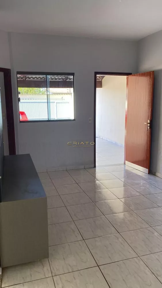 Casa à venda com 3 quartos, 110m² - Foto 4