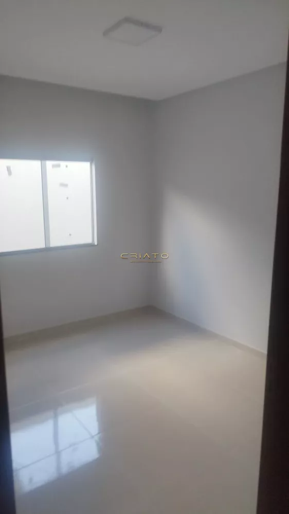 Casa à venda com 3 quartos, 105m² - Foto 2