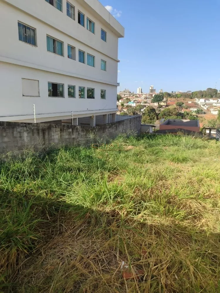 Terreno à venda, 300m² - Foto 2