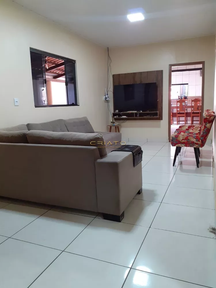 Casa à venda com 3 quartos, 200m² - Foto 3