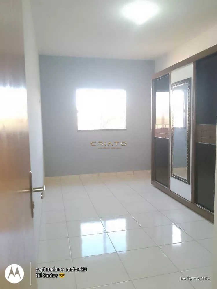 Casa à venda com 2 quartos, 79m² - Foto 4