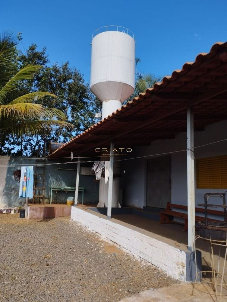 Sítio à venda com 3 quartos, 250m² - Foto 4