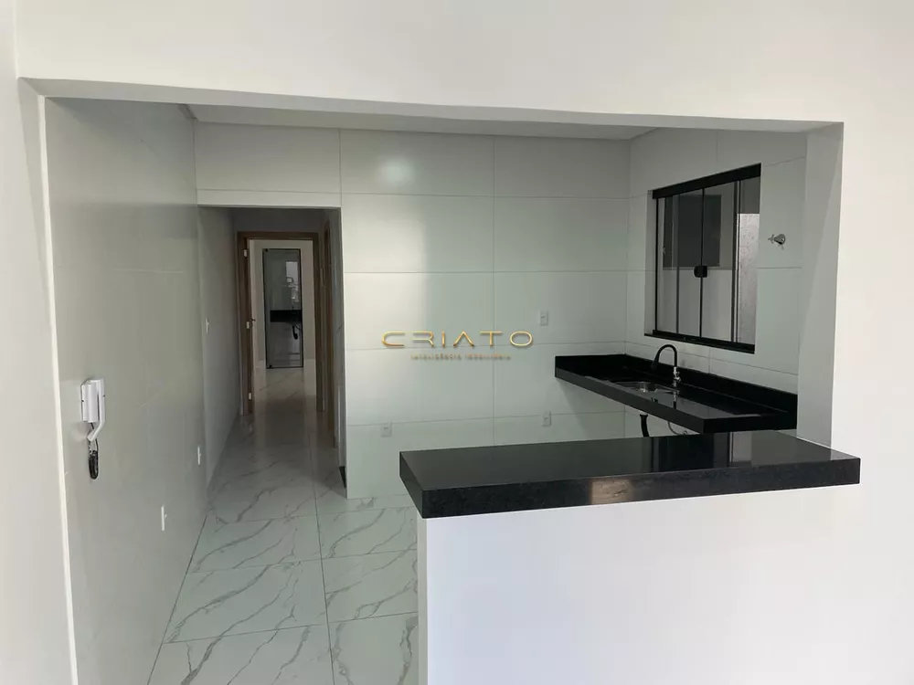 Casa à venda com 2 quartos, 83m² - Foto 4