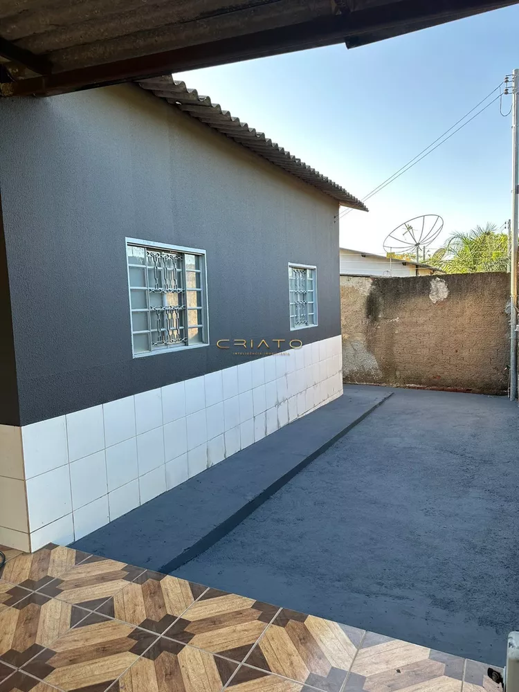 Casa à venda com 2 quartos, 100m² - Foto 4