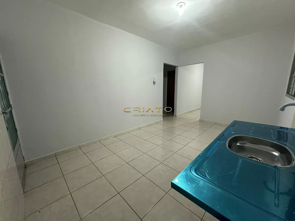 Casa à venda com 2 quartos, 100m² - Foto 13