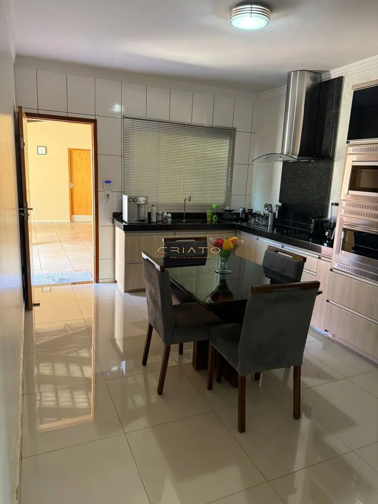 Casa, 3 quartos, 167 m² - Foto 4