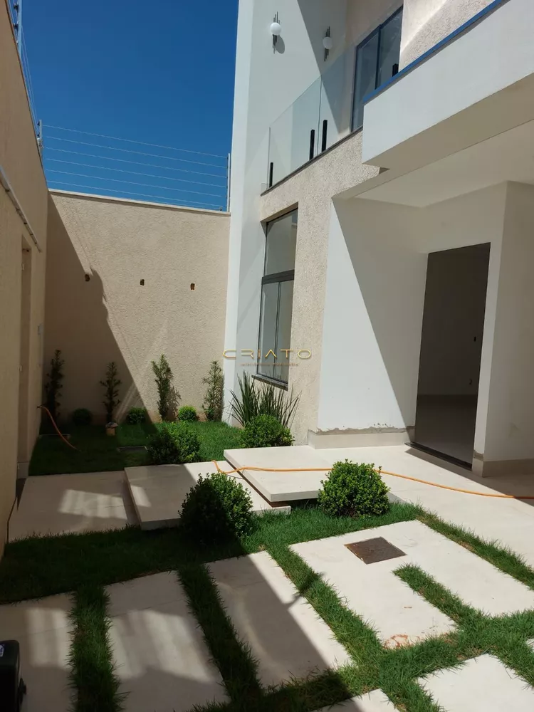 Sobrado à venda com 2 quartos, 200m² - Foto 8