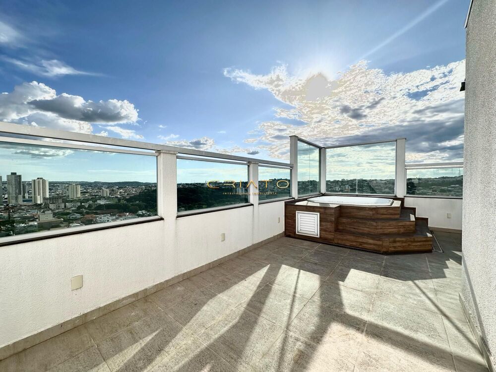 Apartamento à venda com 3 quartos, 185m² - Foto 1