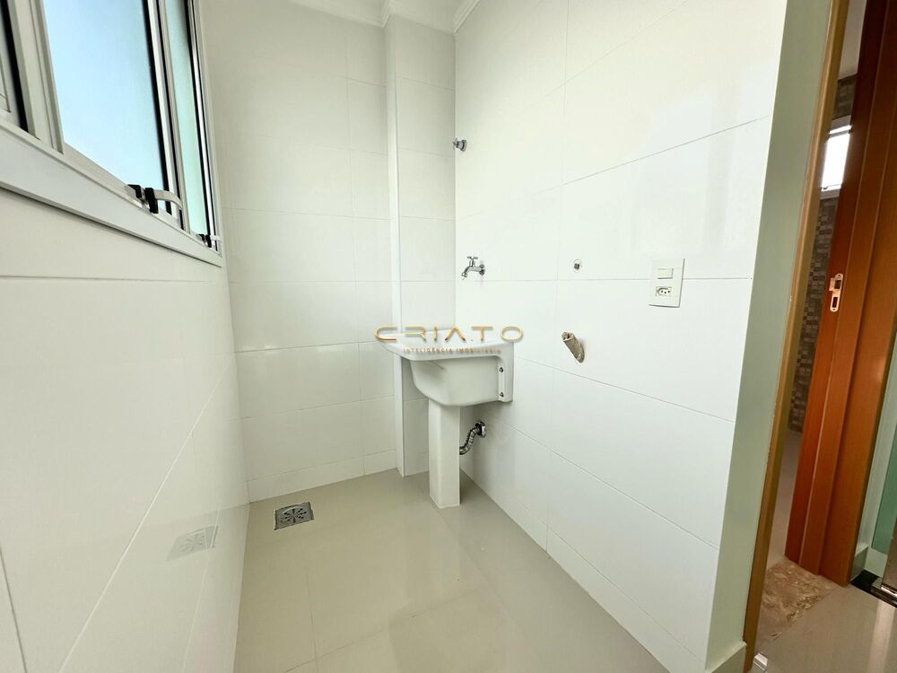 Apartamento à venda com 3 quartos, 185m² - Foto 9
