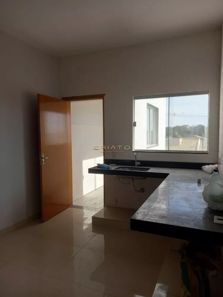 Casa à venda com 3 quartos, 89m² - Foto 4