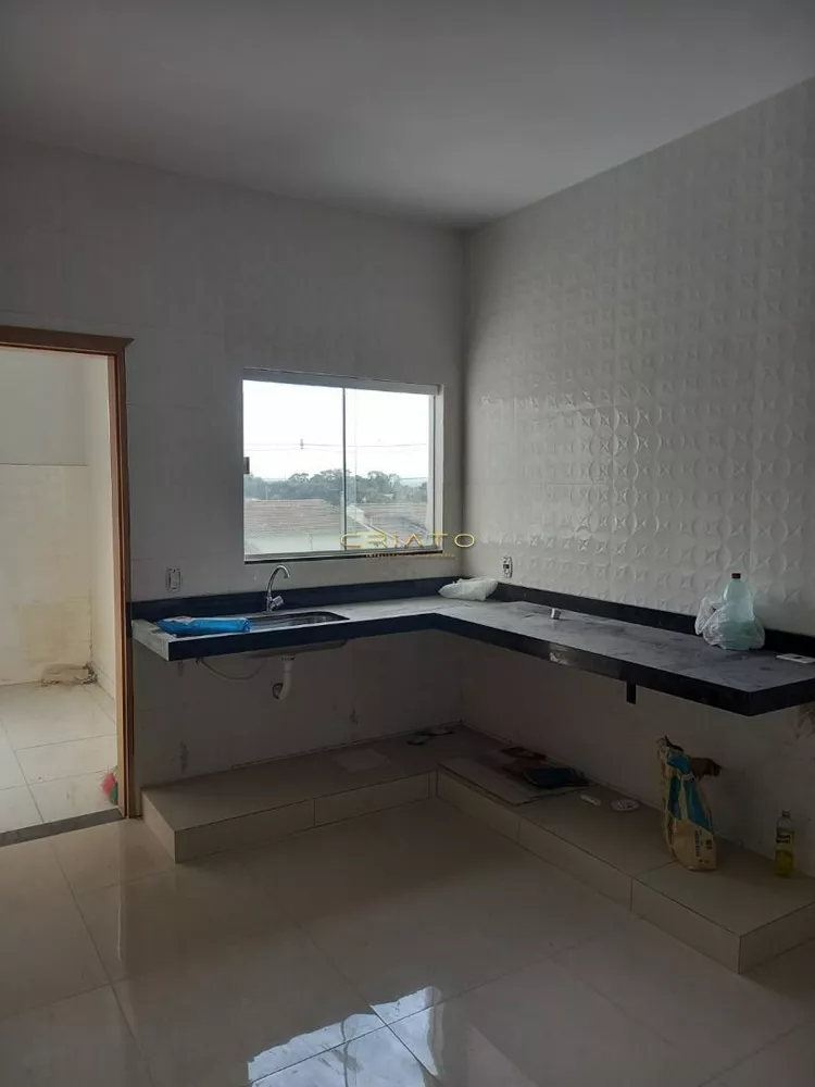 Casa à venda com 3 quartos, 89m² - Foto 3