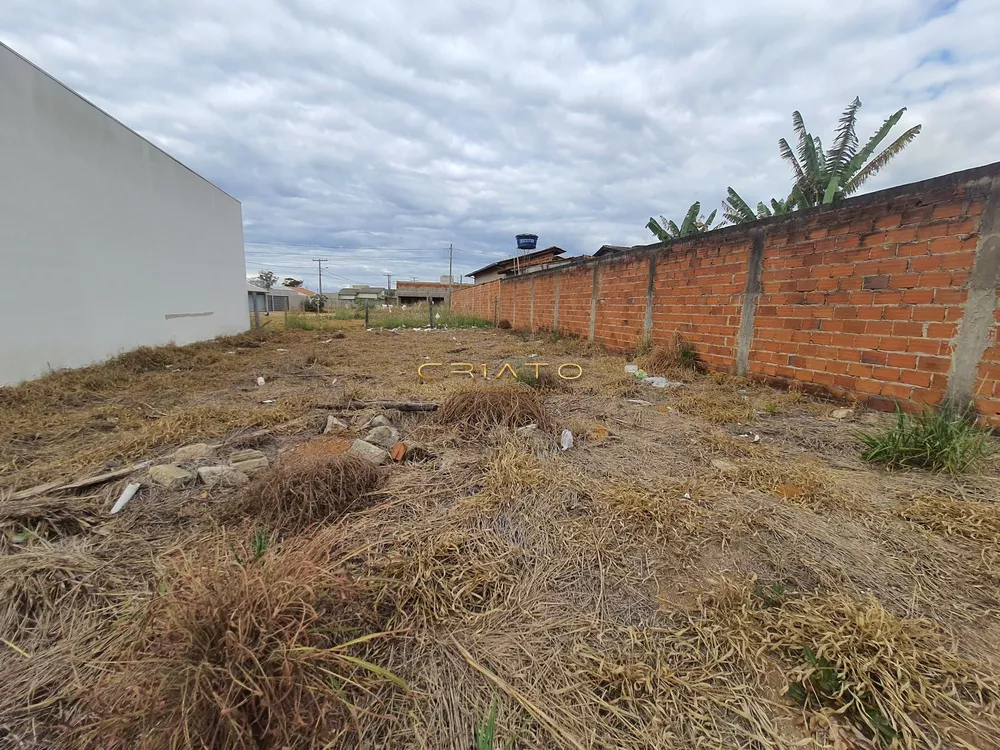 Terreno à venda, 200m² - Foto 1