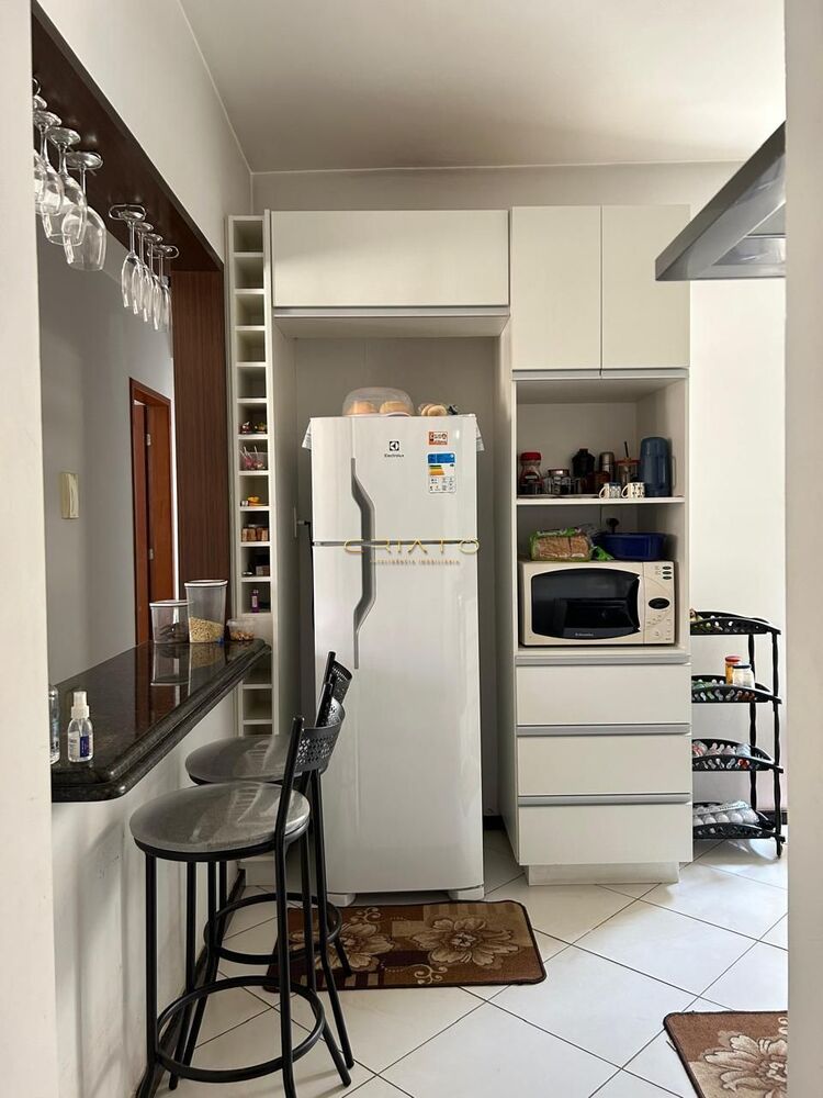Apartamento à venda com 3 quartos, 82m² - Foto 3
