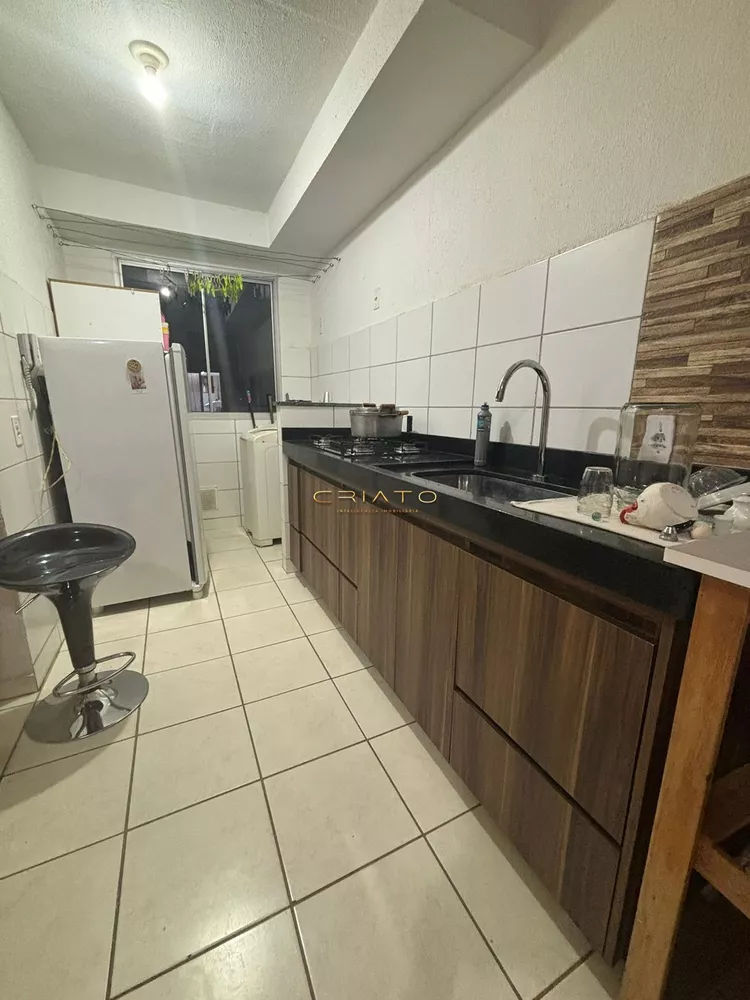 Apartamento à venda com 2 quartos, 57m² - Foto 2