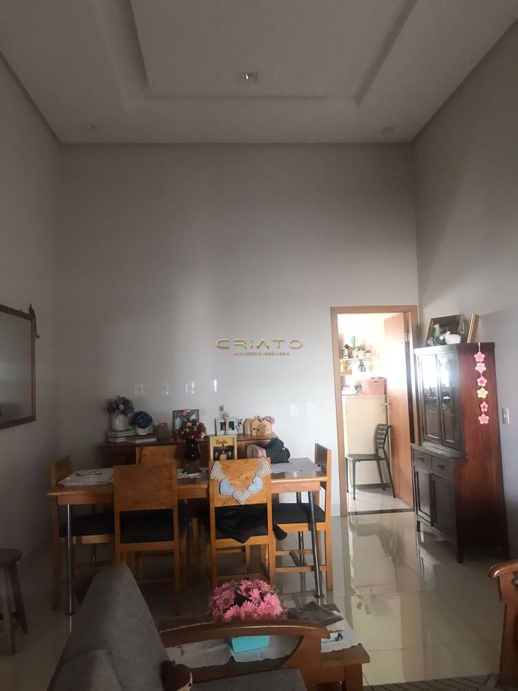 Casa, 3 quartos, 220 m² - Foto 1