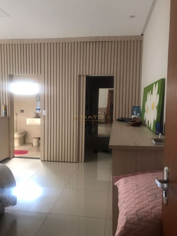 Casa, 3 quartos, 220 m² - Foto 8