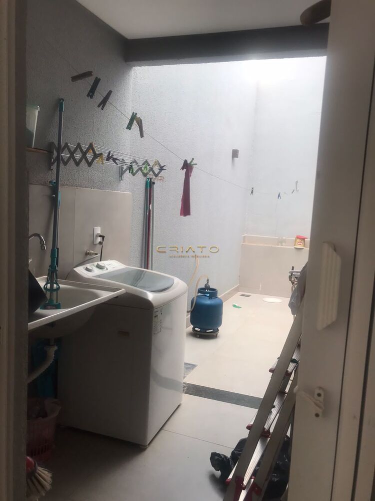 Casa, 3 quartos, 220 m² - Foto 18