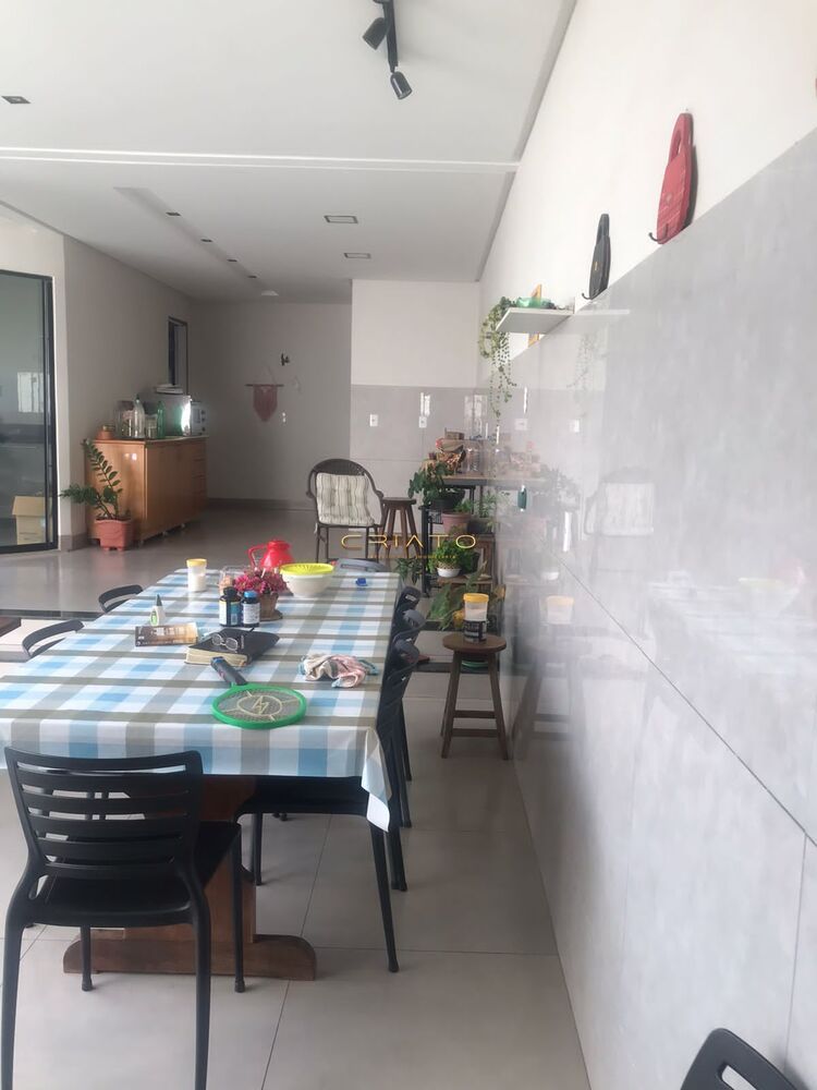 Casa, 3 quartos, 220 m² - Foto 3