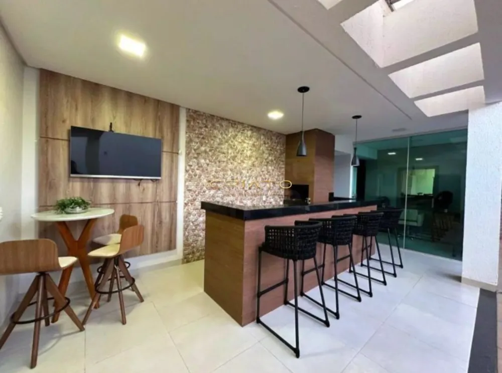 Casa, 3 quartos, 285 m² - Foto 2